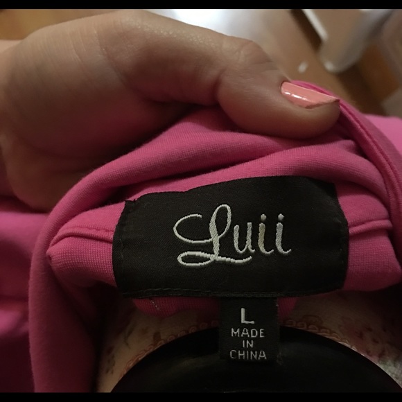 A Pink Ruffled Jacket - Picture 8 of 8